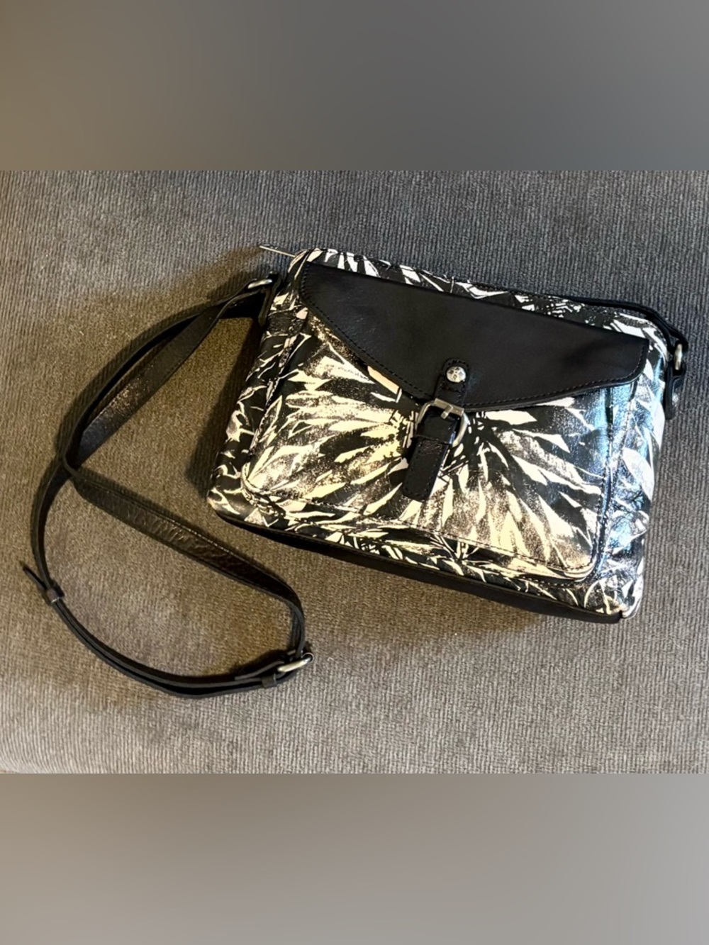 Patricia Nash Avellino Sunflower Crossbody Purse